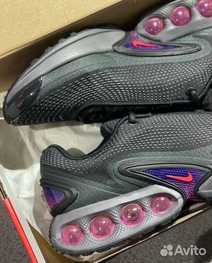 Nike Air Max DN black pink