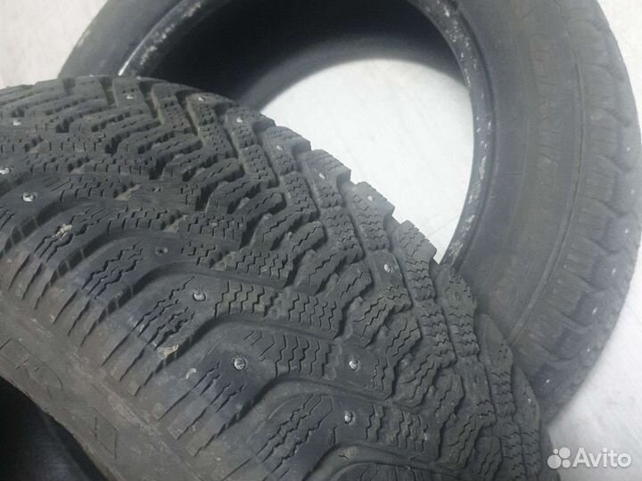 Goodyear UltraGrip 500 215/55 R16