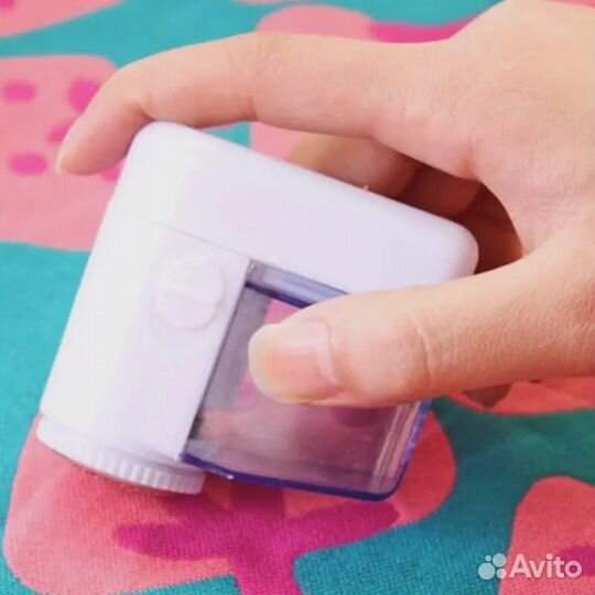 Электромашинка для удаления катышков с одежды