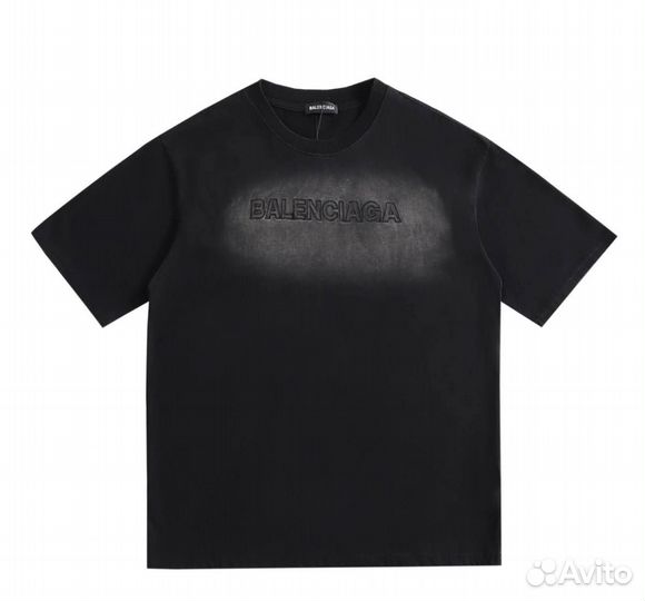 Футболка Balenciaga