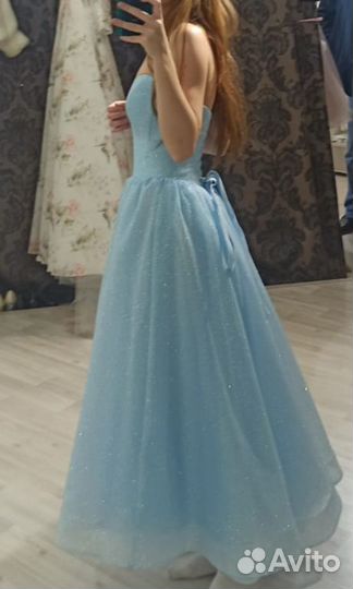 Вечернее платье