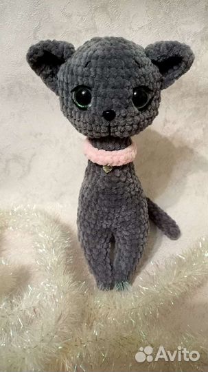 Кошка вязаная