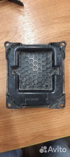 Блок управления розжига диодов Toyota Highlander