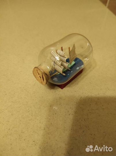Корабль в бутылке