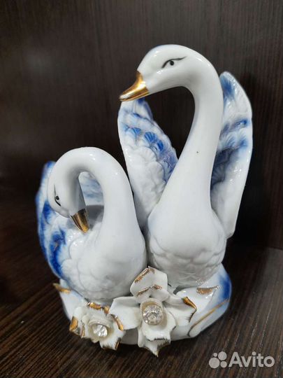 Сувениры фарфоровые