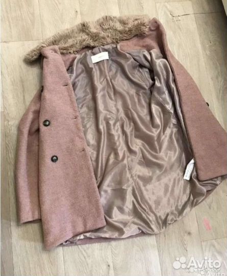 Новосибирск 2 женских пальто (S)