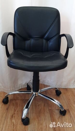 Компьютерное кресло