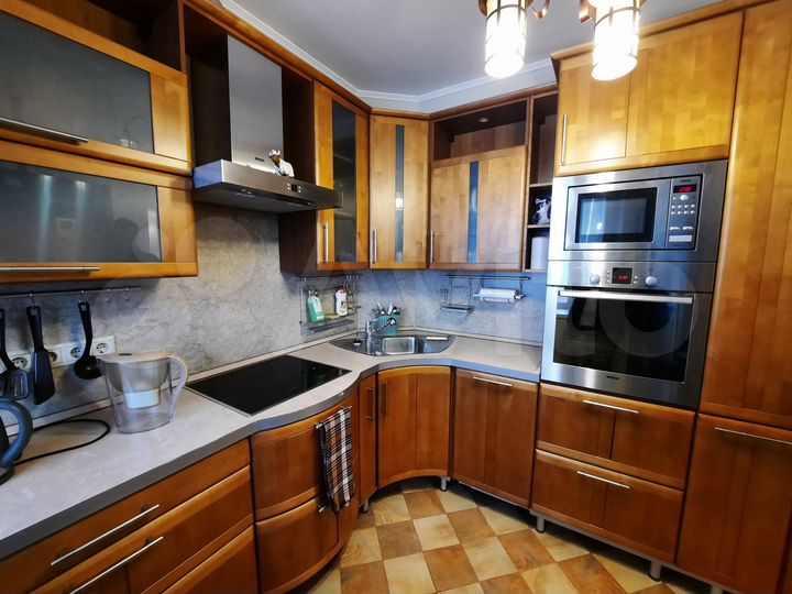 2-к. квартира, 71,1 м², 2/9 эт.