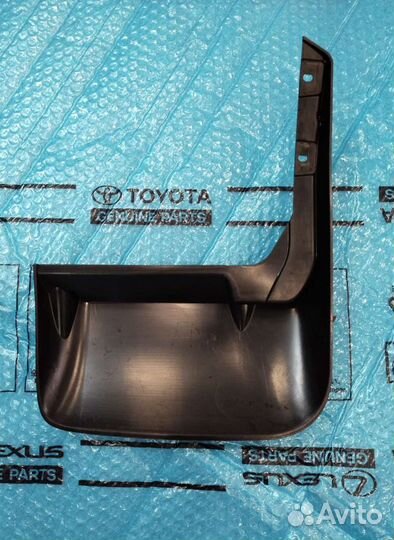 Брызговик Highlander задний левый NEW 2010-2013