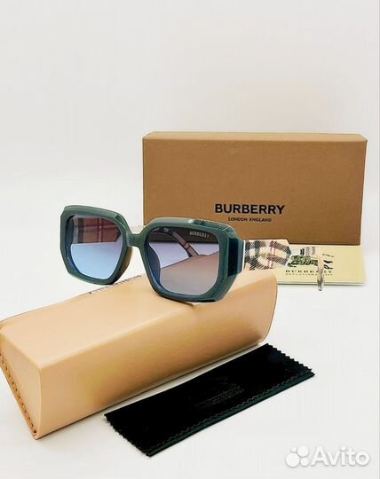 Солнцезащитные очки burberry