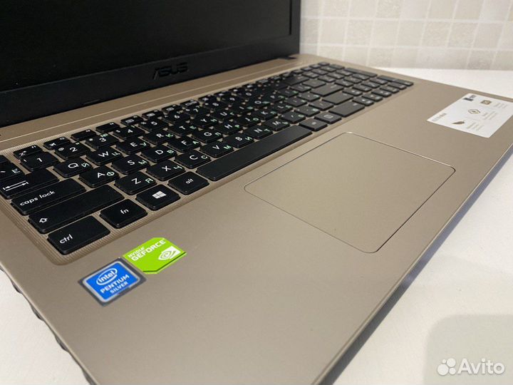 Игровой Asus GeForce MX110 2gb/4gb ddr4/ssd 256gb