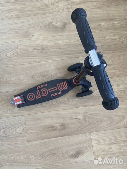 Самокат Maxi Micro Черный