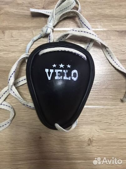 Комплект защиты для единоборств:шлем,запястье