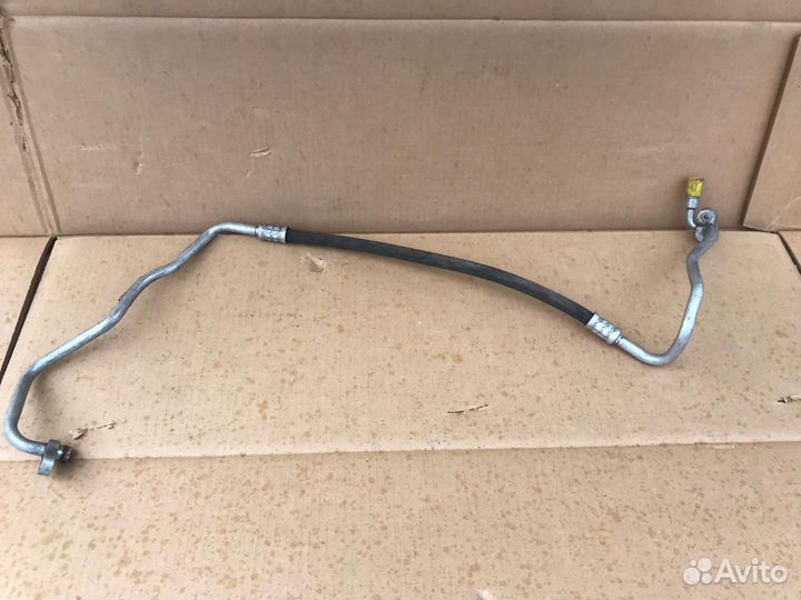 Трубопровод кондиционера на BMW F10 бмв Ф10