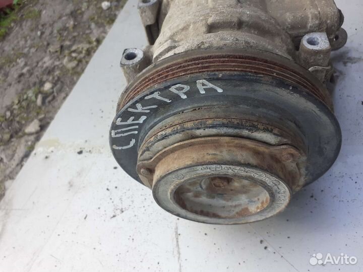 Компрессор кондиционера Kia spectra