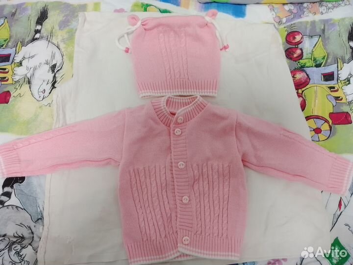 Костюм вязаный на 3-4 месяца