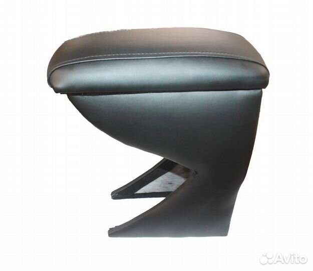 Подлокотник на LADA X-Ray