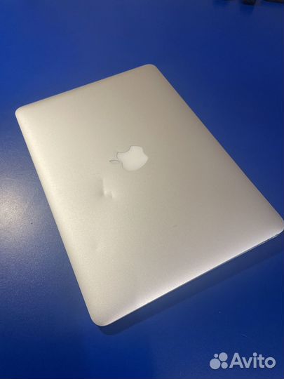 Macbook air 13 2017 8Gb