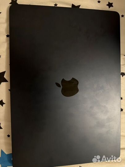 Продается ноутбук Mac Book Air на чипе M2 512gb
