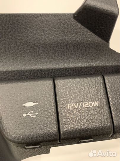 Накладка торпедо Toyota Camry 70, 55434-33110-C1