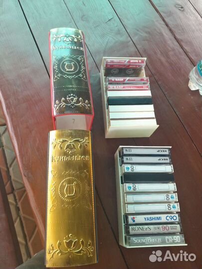 Подкосетник для касет