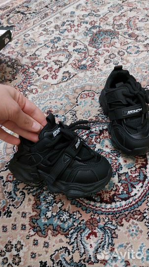 Кроссовки детские