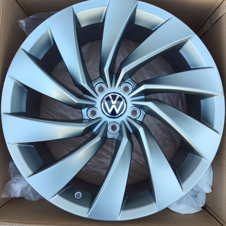 Литые диски Volkswagen 8×R19 5×112