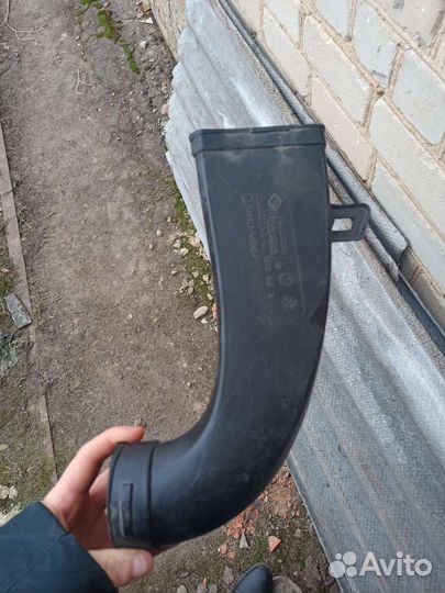 Воздуховод, дефлектор радиатора на рено сценик 2