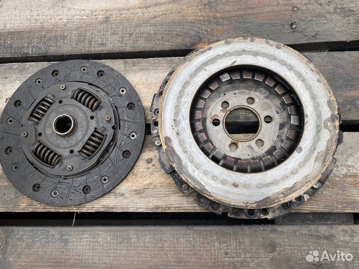 Сцепление комплект Volkswagen Golf 4 1J 1.4