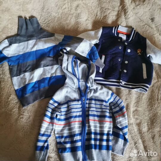 Свитера детские 3 шт