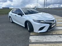 Toyota Camry 2.5 AT, 2019, 42 000 км, с пробегом, цена 3 250 000 руб.