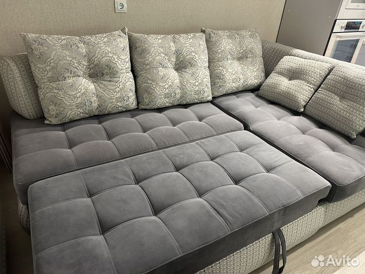 Угловой диван с креслом новый