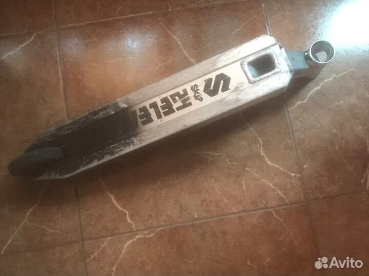 Запчасти на трюковой самокат