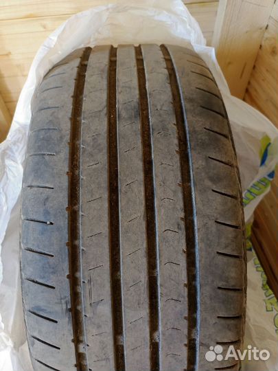 Bridgestone Blizzak Revo2 215/50 R17