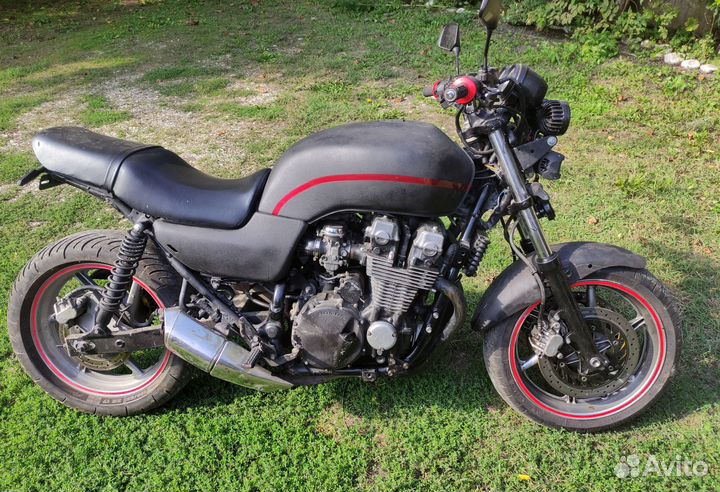 Honda CB750 f2