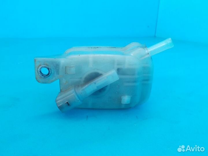 Бачок тормозной жидкости lexus RX 2 (300/330/350/400h) 2003-2009