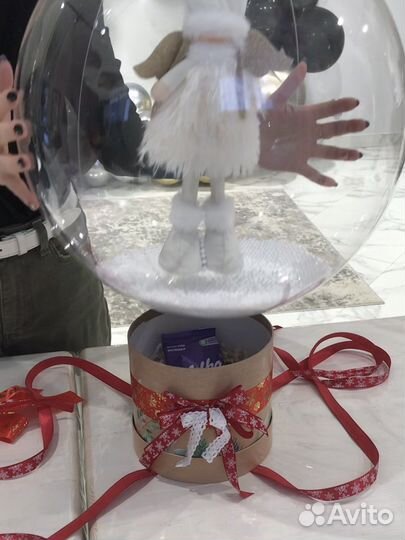 Шар баблс с игрушкой