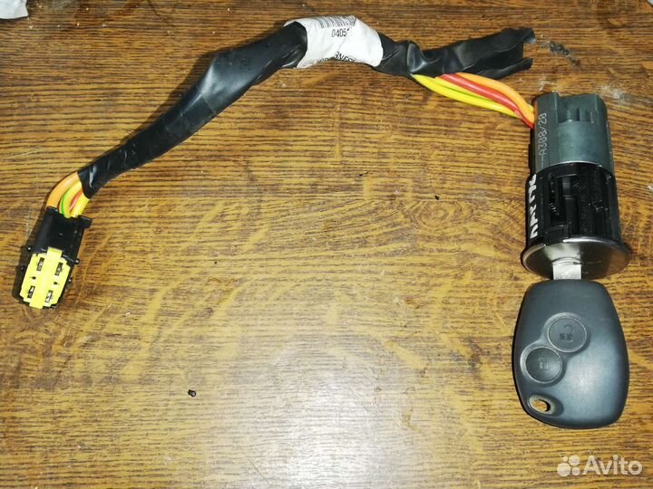 Замок зажигания Лада Ларгус