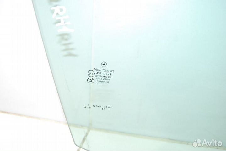 Стекло правое Mercedes-Benz C-Class W204