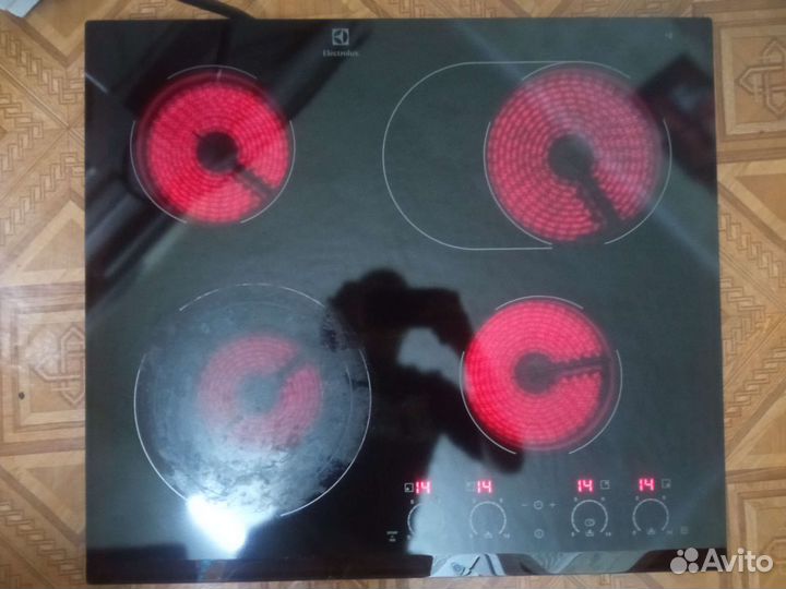 Варочная панель электрическая electrolux
