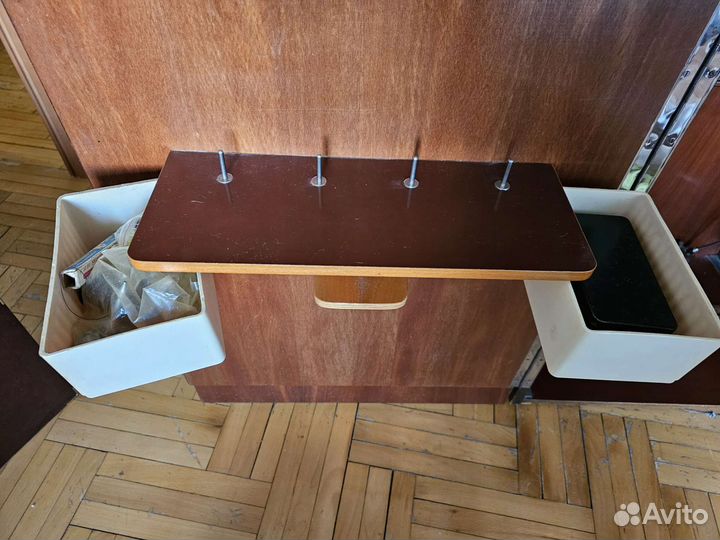 Швейная машинка Лада 237