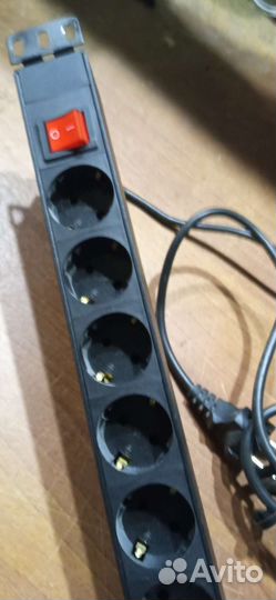 Сетевой фильтр для серверной стойки 8 розеток