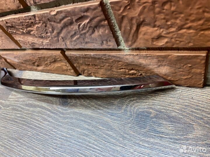 Молдинг заднего бампера правый Volvo XC90 2015+