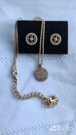 Комплект бижутерии Кулон на цепочке и серьги