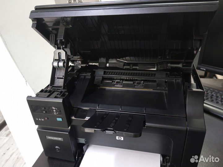 Мфу HP LaserJet M1132 MFP