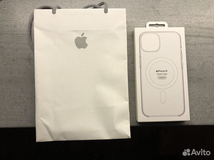 Оригинальный чехол на iPhone 14 magsafe