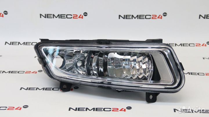 Противотуманная фара правая новая в наличии