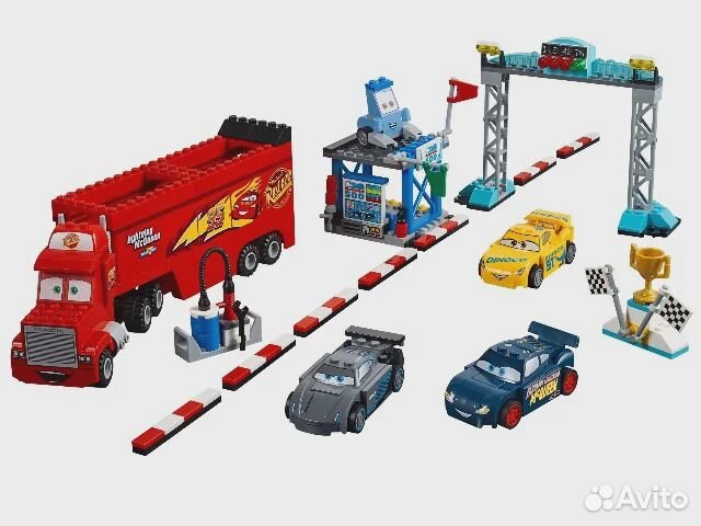 Молния маккуин, Крус Рамирес и Джексон Шторм из на