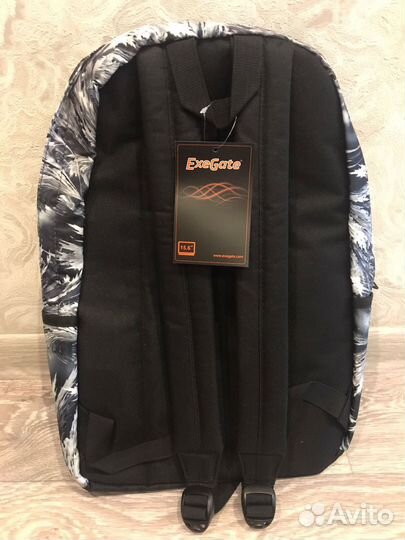 Сумки для ноутбуков от 13.3 до 17.3 дюймов разные