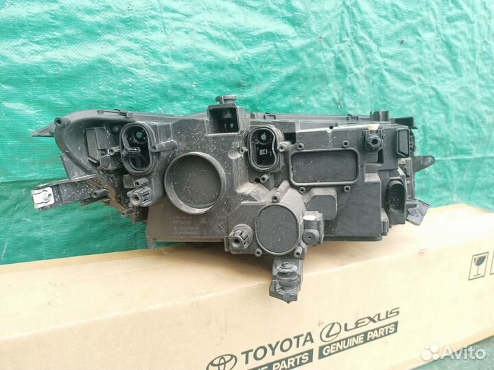 Фара левая Volkswagen Tiguan 2020+